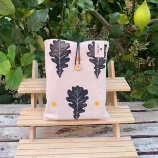 book-sleeve-oak-front